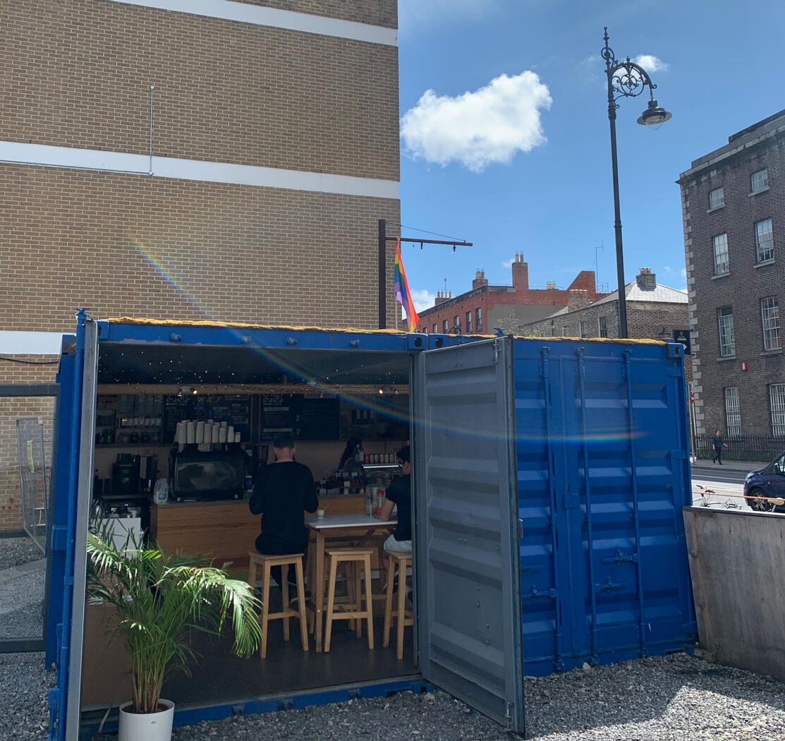 container-coffee-interior